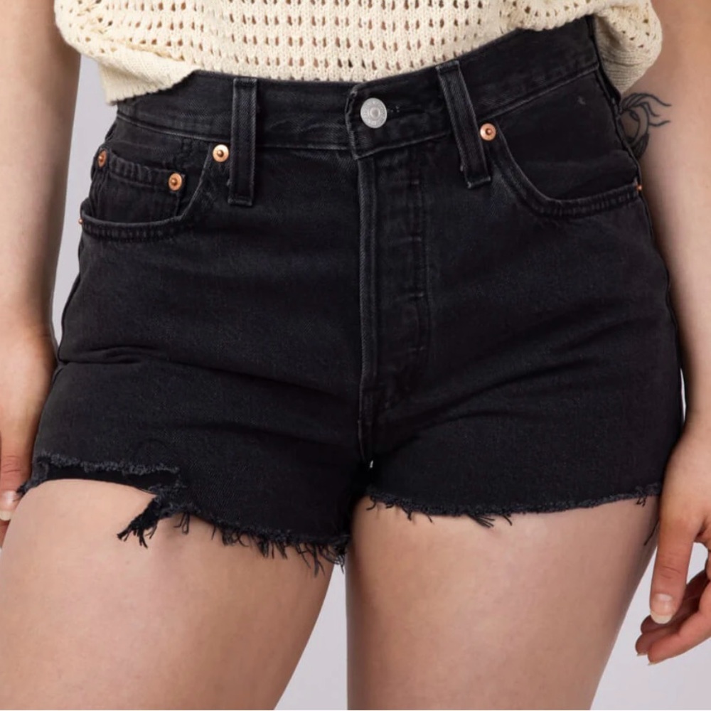 Levi’s 501 Original Denim Shorts for Women in Lunar Black